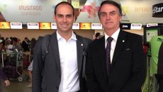 Bolsonaro afirma que pretende beneficiar o filho após indicá-lo para embaixador dos EUA 