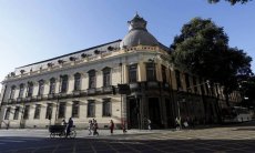 Criminoso corte na educação abala Colégio Pedro II no Rio de Janeiro