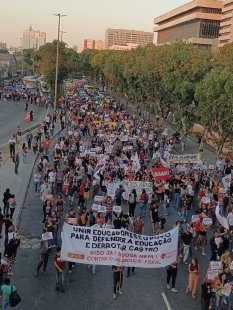Educação do RJ: segue a greve! Abaixo a repressão de Castro e da Justiça! Que a CNTE organize uma paralisação nacional!