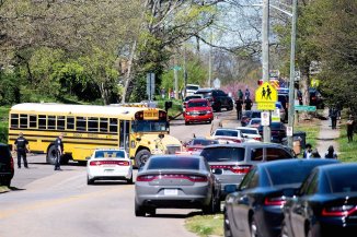 Tiroteio em escola nos EUA: várias pessoas são baleadas em Knoxville, Tennessee