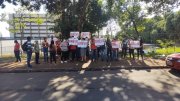 "Temos conta pra pagar e família pra sustentar" Trabalhadores da saúde no DF entram em greve exigindo pagamento de salário