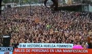 Mulheres entoam canções da Revolução Espanhola em meio a greve histórica no 8M