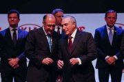 Temer apela para que PSDB fique no governo para preservar as reformas