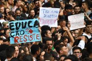 Contra os bloqueios bolsonaristas e os cortes: reuniões e assembleias estudantis para organizar a luta