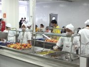 Trabalhadores dos Restaurantes da USP paralisam hoje por melhores condições de trabalho e por mais contratações