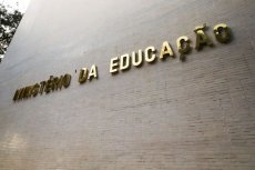 Medida lançada pelo CNE aprofunda ataques à formação de professores