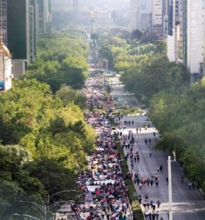 Docentes comovem a Cidade do México com paralisações e mobilizações