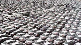 Vendas de automóveis no Brasil acumulam queda de 17,02% em 2015