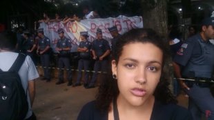 VÍDEO: Flávia Toledo da Juventude às Ruas direto da ocupação do Fernão
