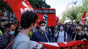  Jornada de mobilização na França contra as políticas de Macron 