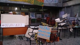 Centenas de estudantes decidem manter greve e ocupação na UERJ