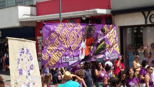 Bloco do Pão e Rosas em Campinas grita contra o avanço do golpe e pelo direito das mulheres