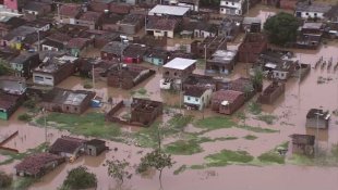 Chuvas e descaso social deixam cinco mortos em Pernambuco