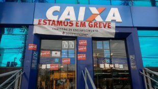 Bancários da Caixa em greve contra privatização sofrem ameaça da justiça e do governo Bolsonaro