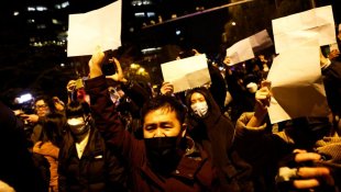 Protestos históricos contra a Covid-zero abrem nova situação política na China