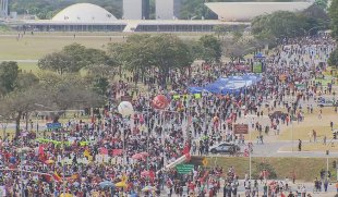 Construir um bloco classista da esquerda em Brasília para enfrentar Bolsonaro, Mourão e os ataques