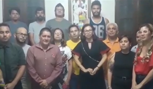 Professores e militantes de Manaus gravam vídeo denunciando a intervenção da Polícia em Sindicato 