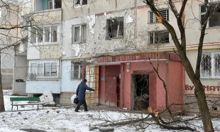 Exército russo invade segunda maior cidade da Ucrânia e negociações de cessar fogo ocorrem hoje