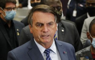 Bolsonaro chama de “porcaria” projeto que propõe uso da maconha em pesquisa e indústria