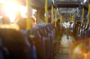 ABSURDO! Prefeitura de Melo quer aumentar passagem para religar o ar-condicionado nos ônibus