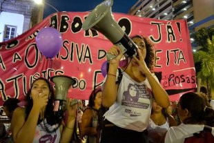 8M: no Rio de Janeiro devemos paralisar pelos direitos das mulheres e contra o pacote do Pezão e Temer
