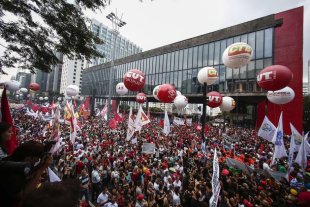 PT e centrais sindicais: uma estratégia que organiza a derrota diante da reforma de Bolsonaro