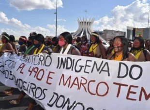 A luta indígena em curso é contra Bolsonaro e todo o regime do golpe